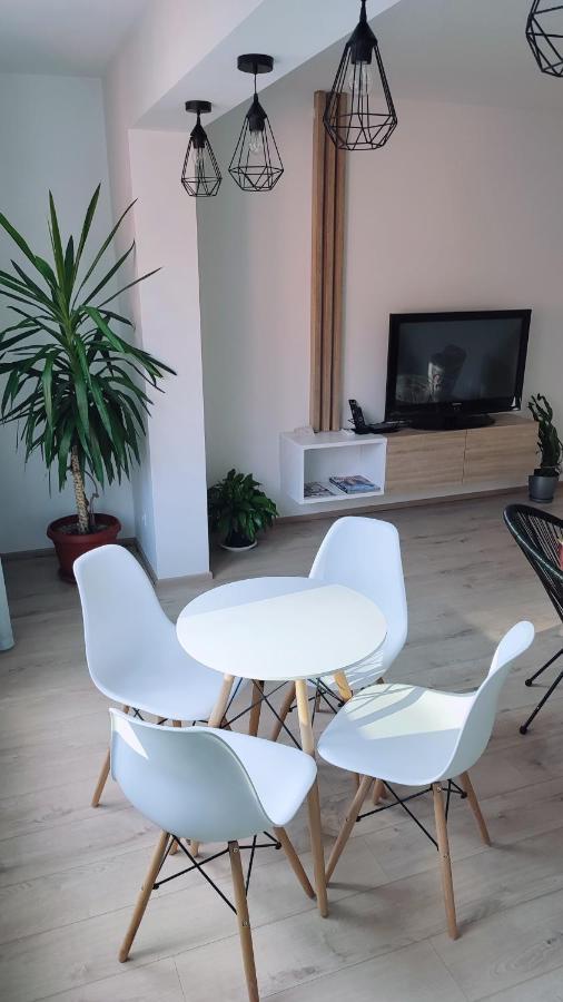 Apartman Lena Apartment Tuzla Exterior foto